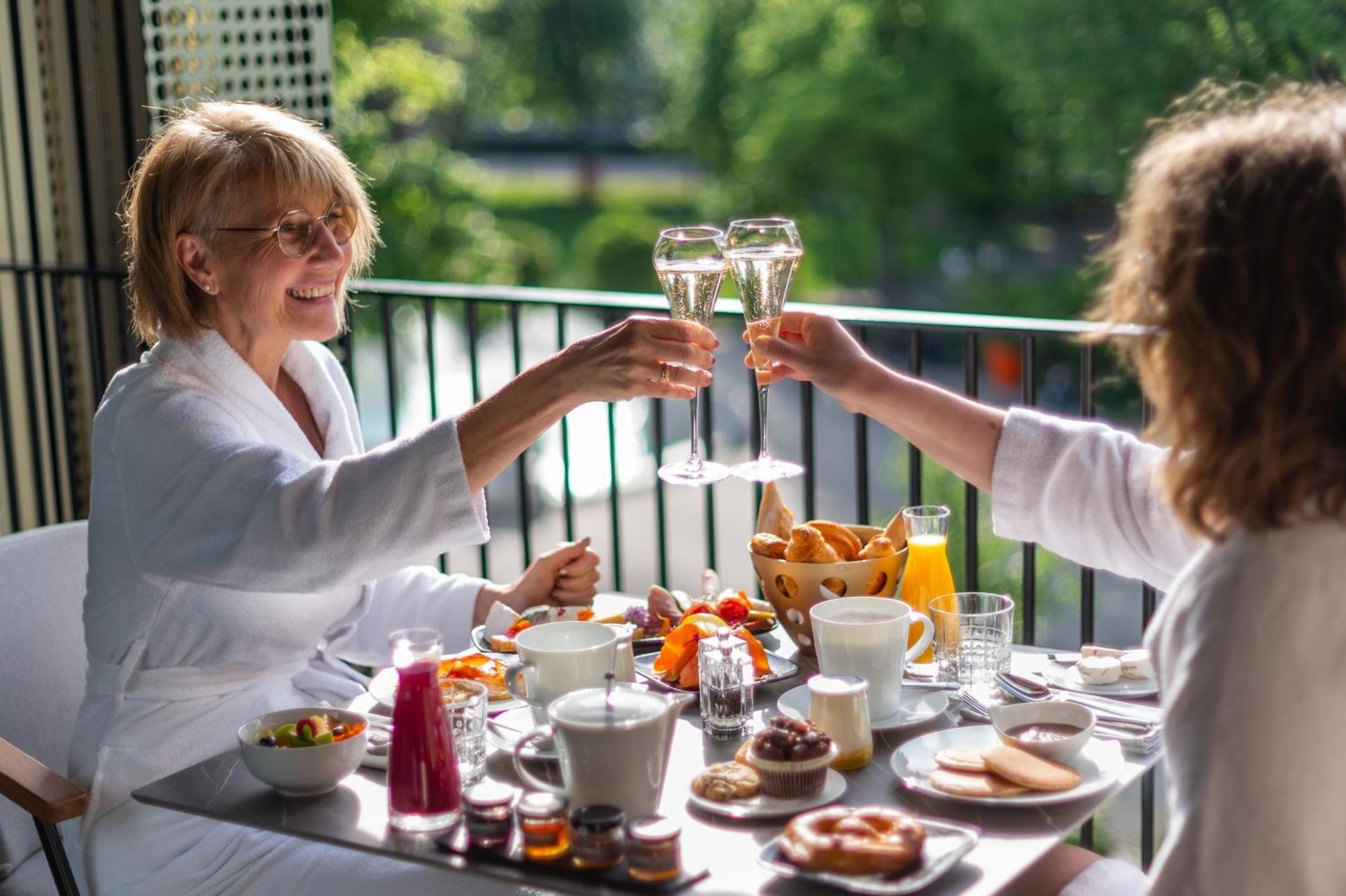 L'Esquisse Hotel & Spa Colmar - Mgallery Exterior foto A typical afternoon tea